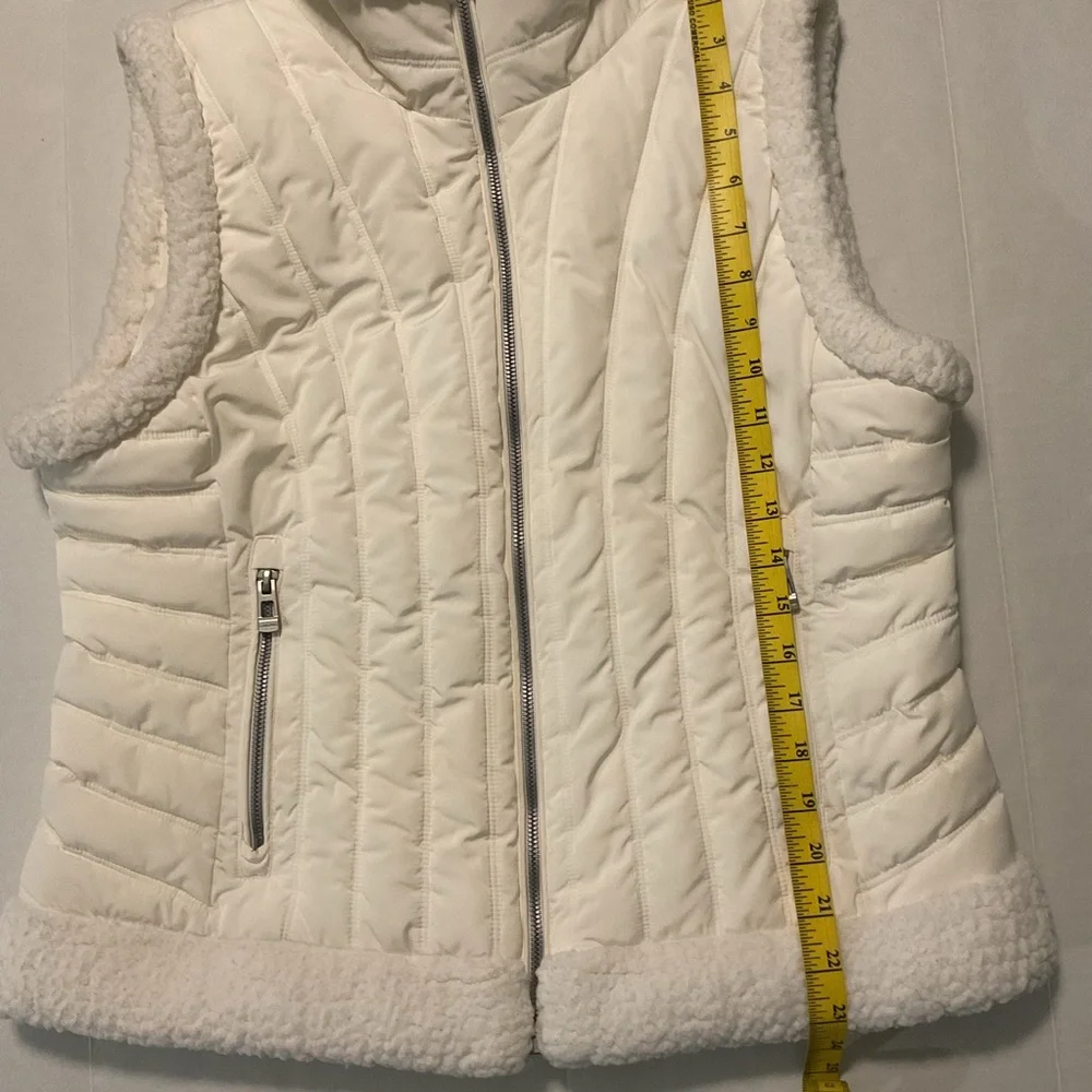 Calvin Klein Performance Women’s Quilted Vest White - Picture 3 of 7